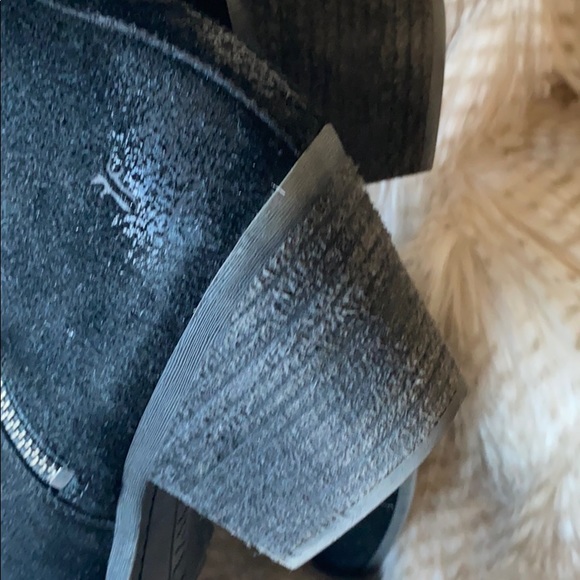 Booties - Picture 3 of 4